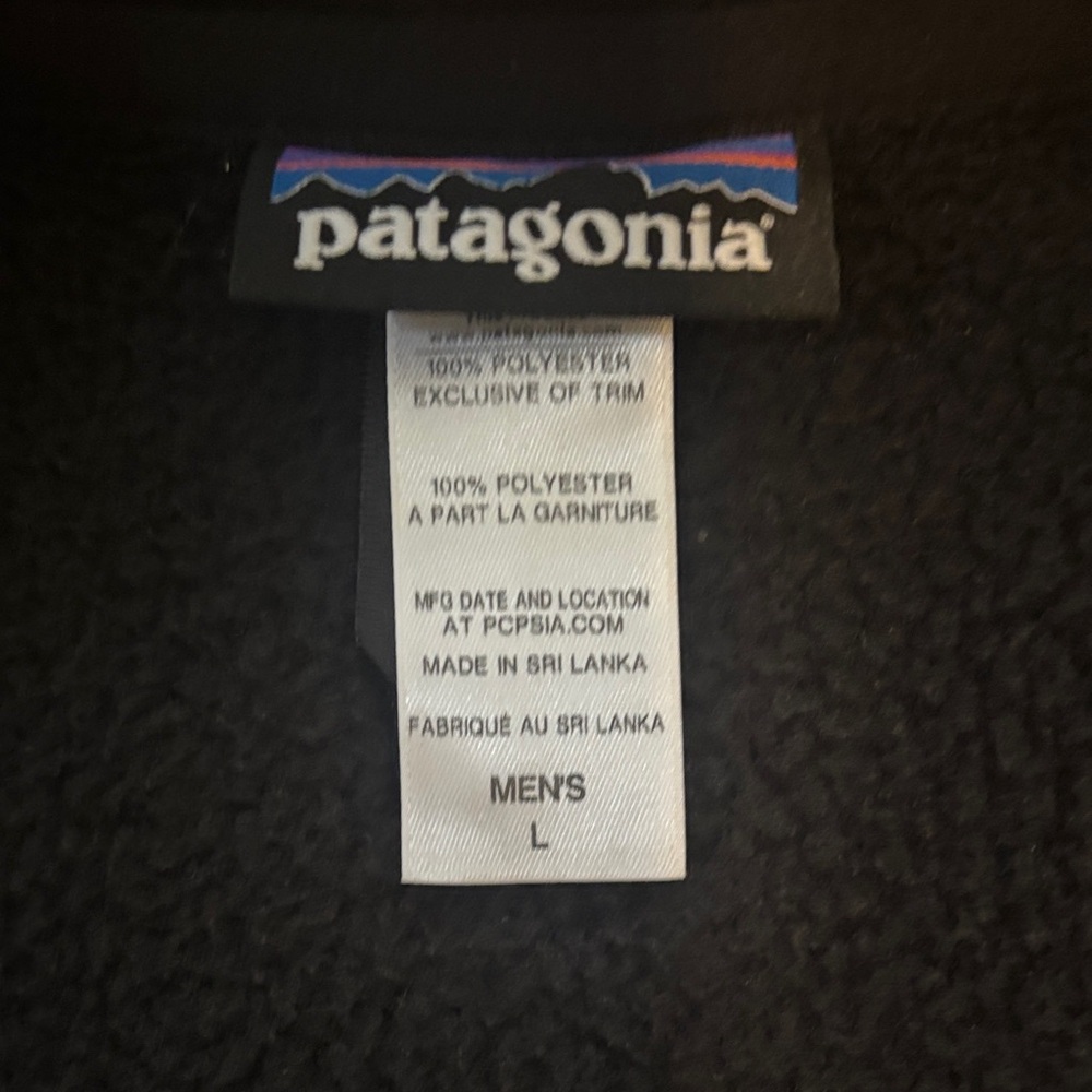Patagonia Black Fleece Vest - Picture 3 of 3